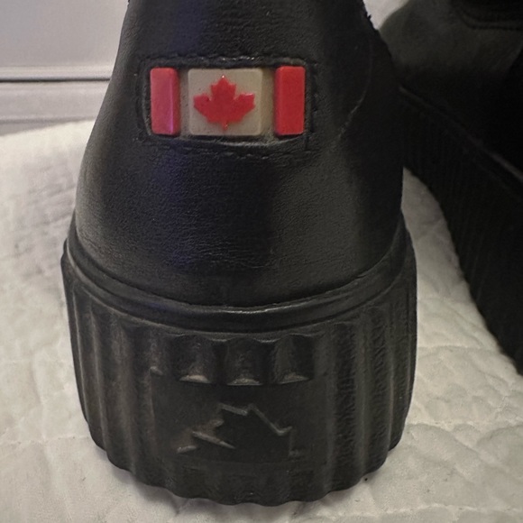 Boots - Picture 7 of 16